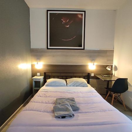 Hotel Le Bon Moine Реймс Экстерьер фото