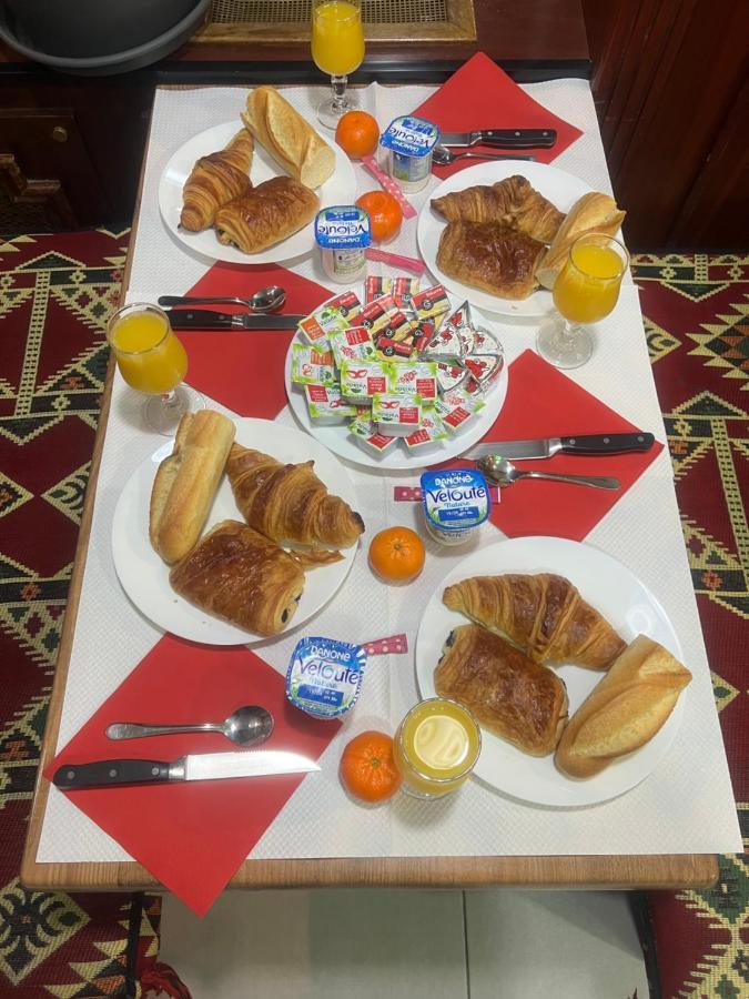 Hotel Le Bon Moine Реймс Экстерьер фото